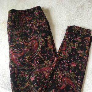 Lularoe os leggings paisley pattern